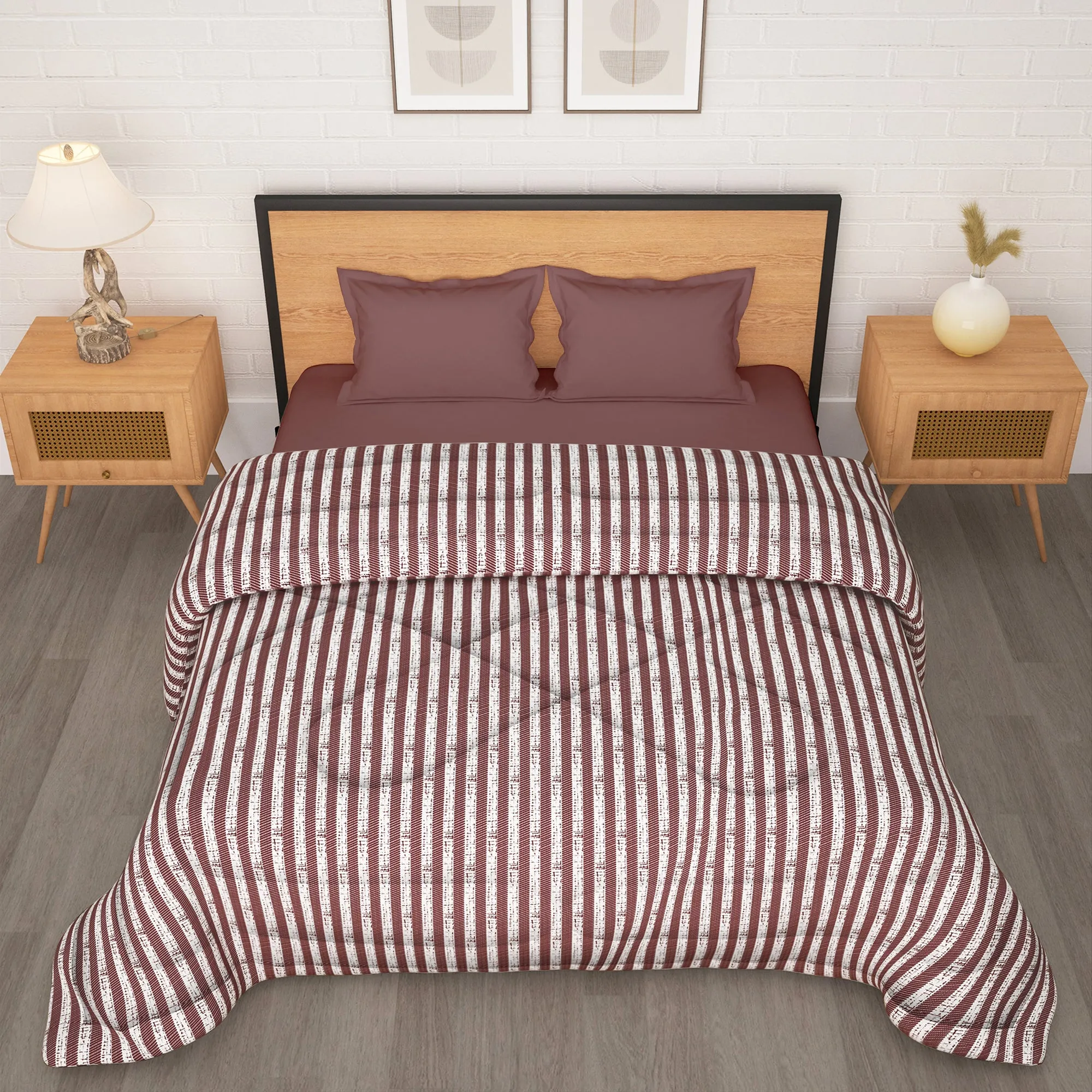 180 GSM Maroon Stripes Microfiber Fusion Reversible Double / Single Comforter