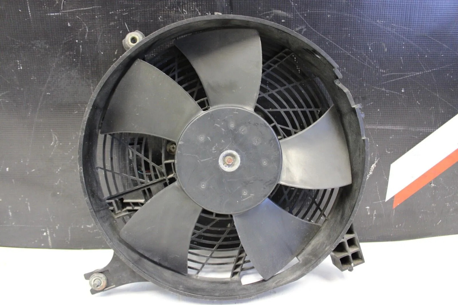 2003-2006 Mitsubishi Lancer Evolution Evo 8 & 9 AC FAN ASSEMBLY