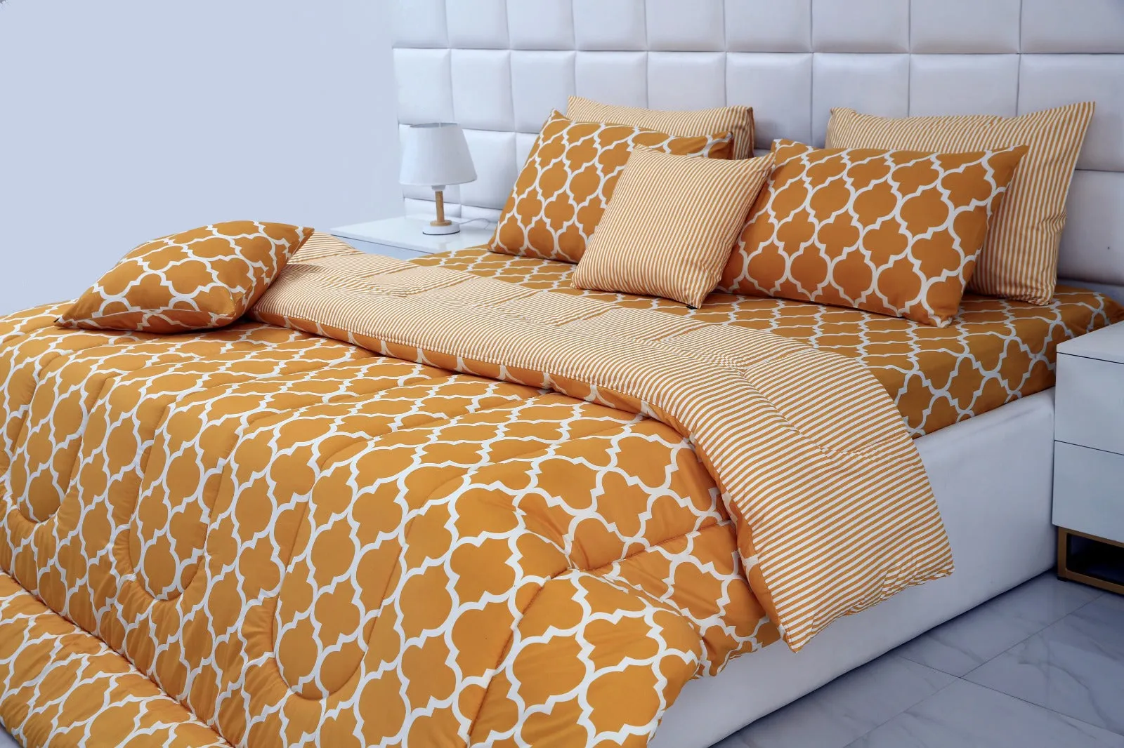 8 PCs Winter Comforter Set-Mustard Geometric