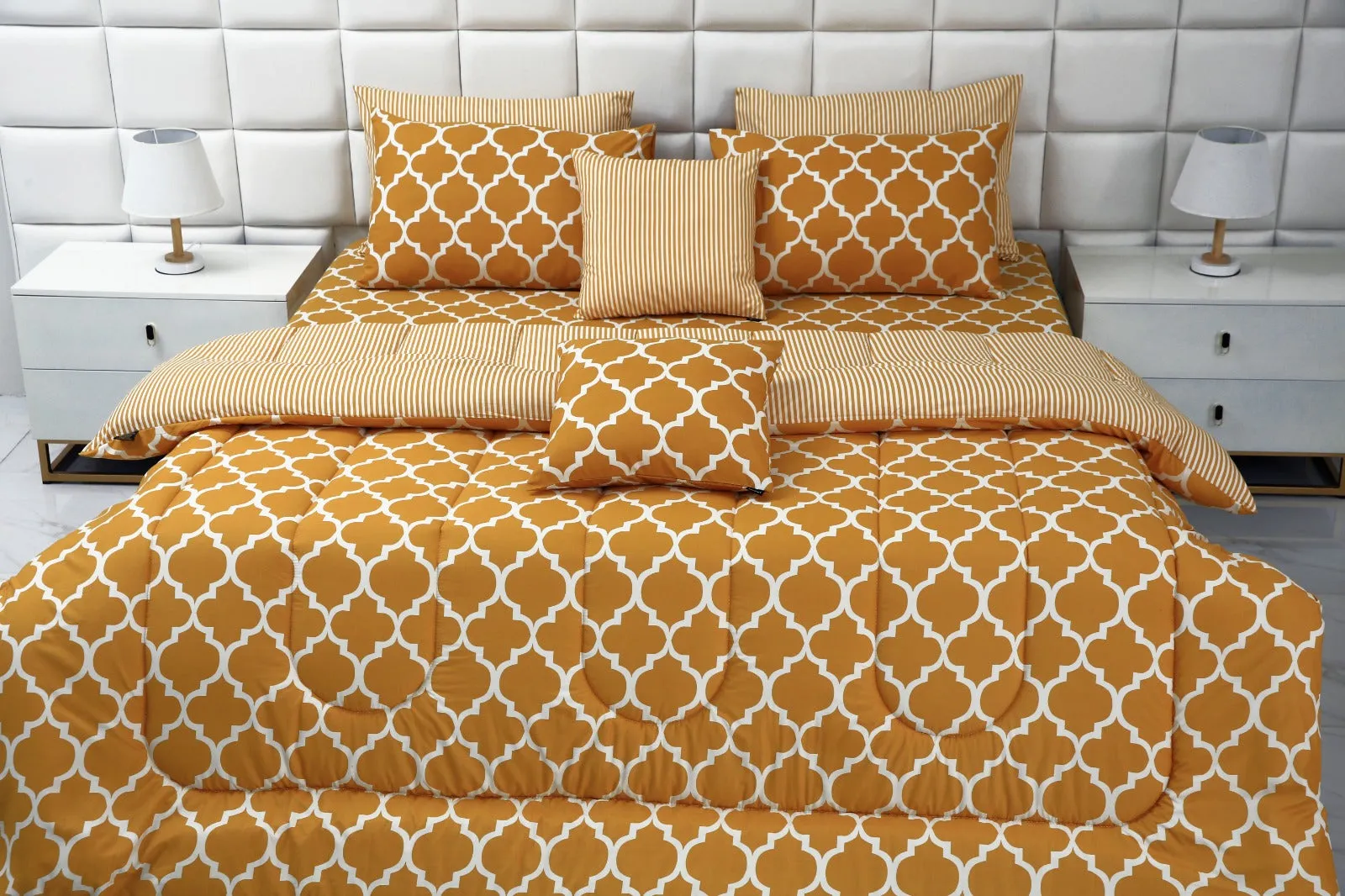 8 PCs Winter Comforter Set-Mustard Geometric