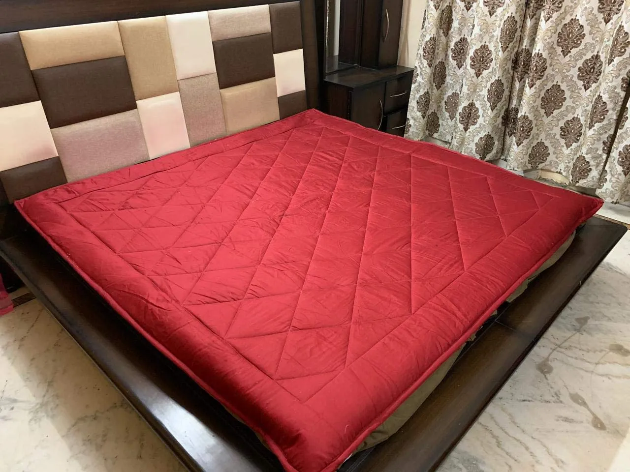 Ab Home Decor Waterproof Dustproof Microfiber Cotton Mattresses Protector for King Size Bed (Maroon, 72" x 78"inch)