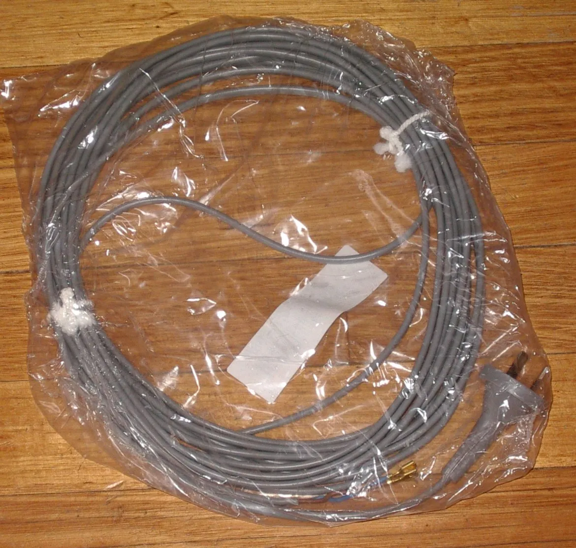 Electrolux Vacuum Flat 2Wire Mains Power Cord & Plug 9mtr - Part # 2192527089