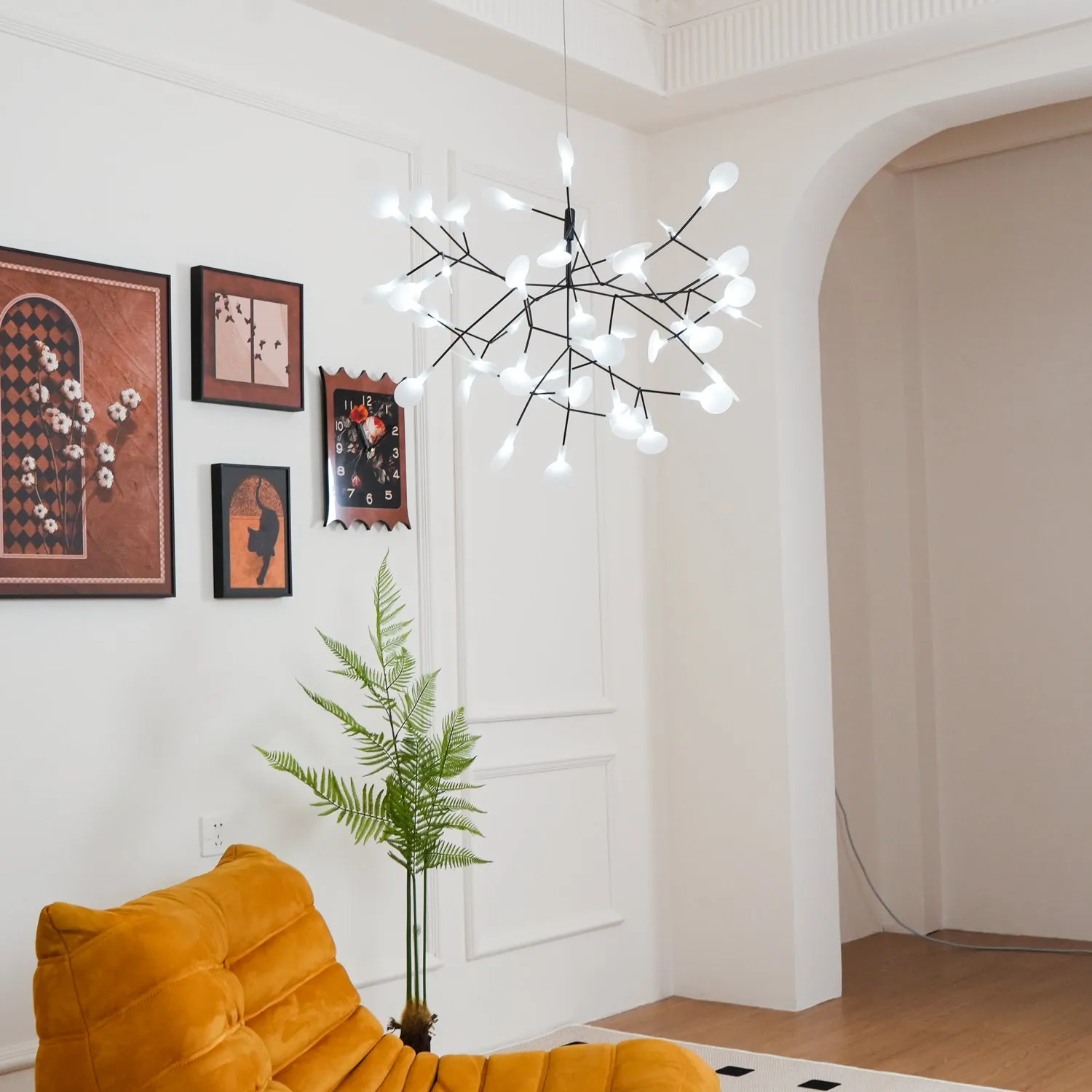 Heracleum Black Chandeliers