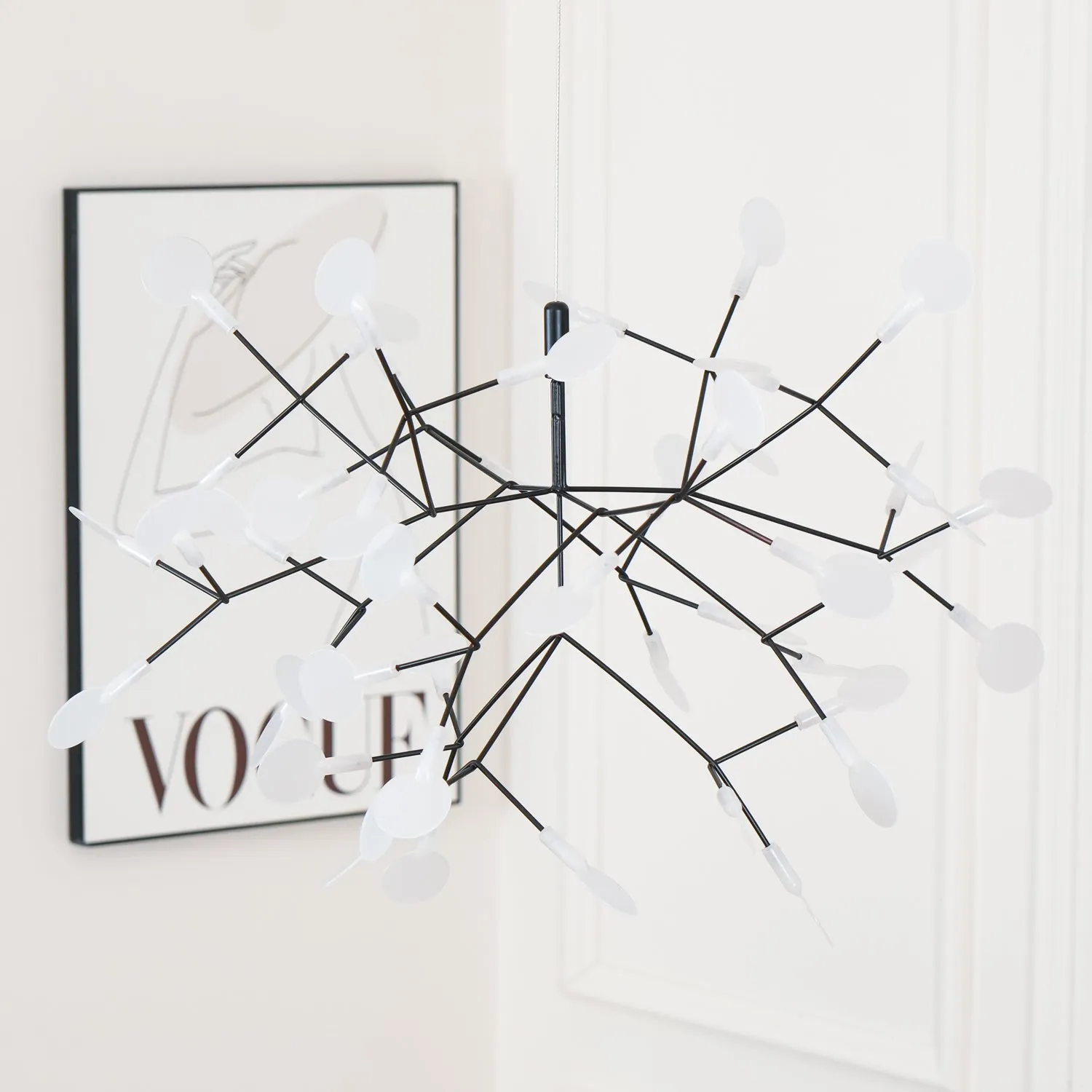 Heracleum Black Chandeliers