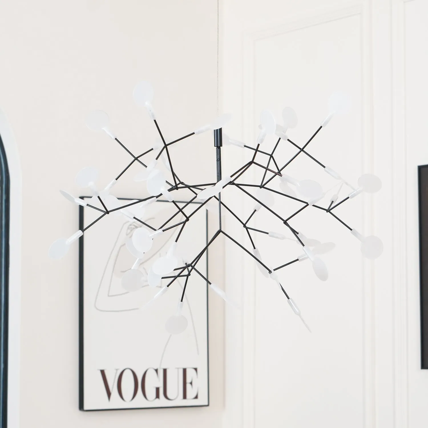 Heracleum Black Chandeliers