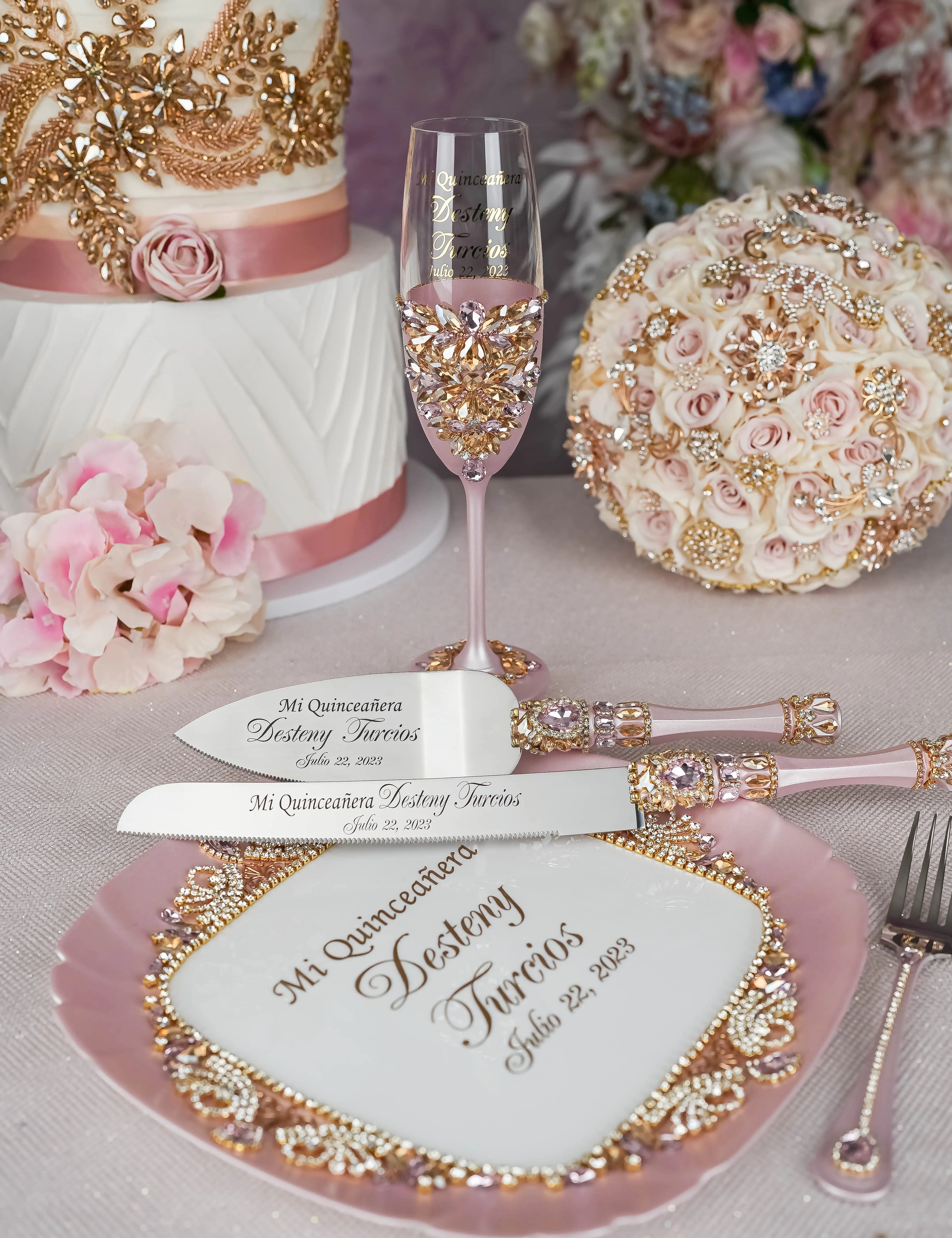 Pink and Gold quinceanera bottle with 1 glass