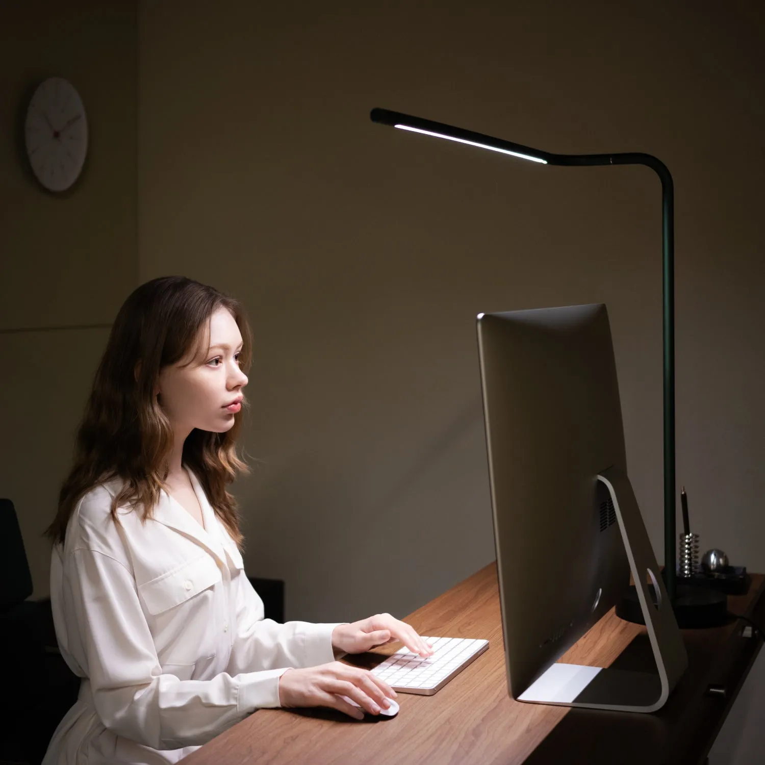 Tangram Lighting - Desk Lamp AETHER