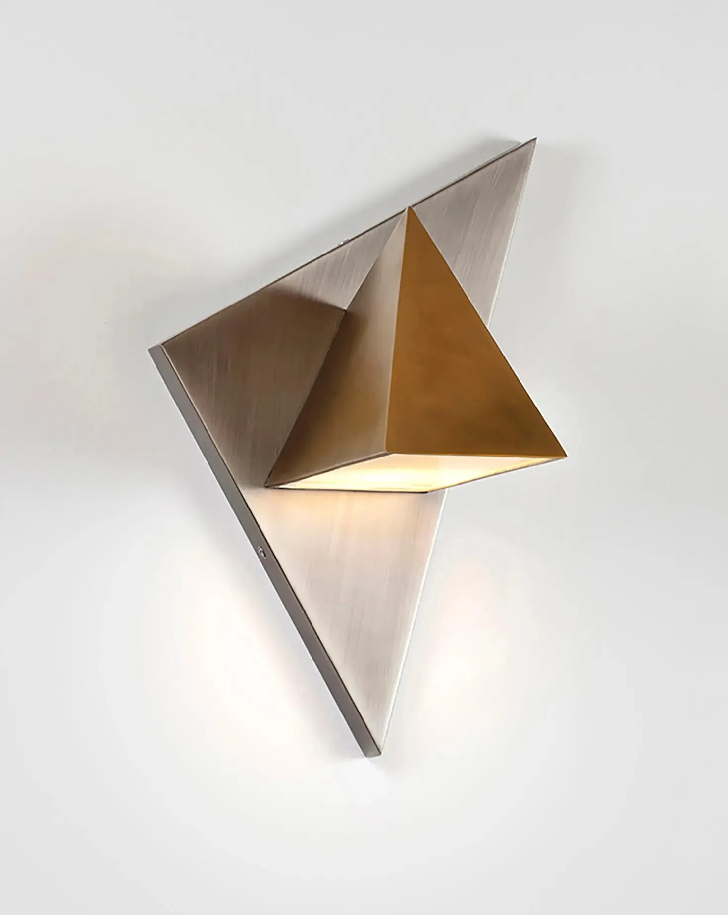 Triangular Prism II Wall Lamp