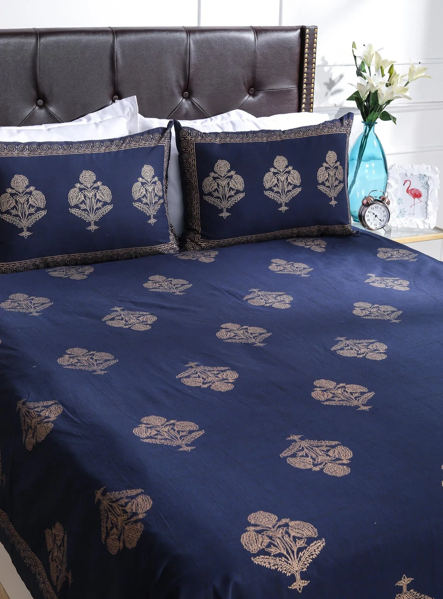 Utsav Flower Bootah Cotton Bedsheet